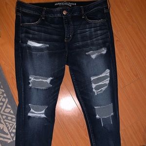 Low rise distressed jeans